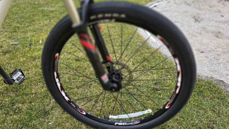 Motobecane Fantom PRO DS, Výbava Šhimano XTR, jako nové