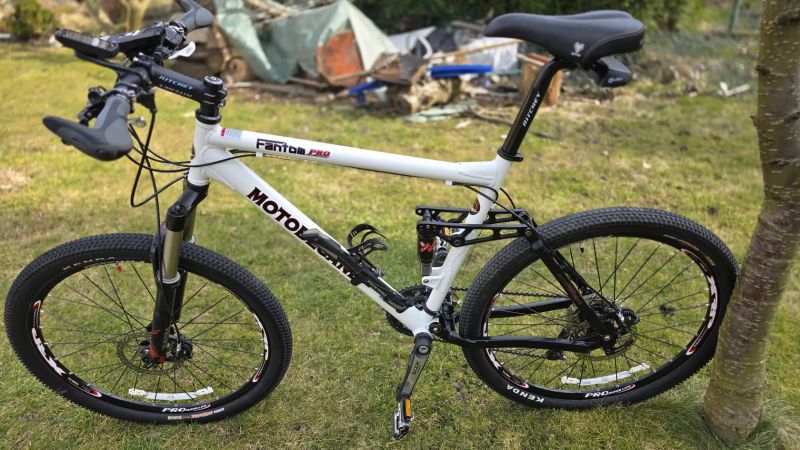 Motobecane Fantom PRO DS, Výbava Šhimano XTR, jako nové