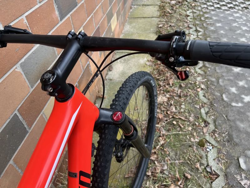 Specialized Epic Hardtail Expert Carbon