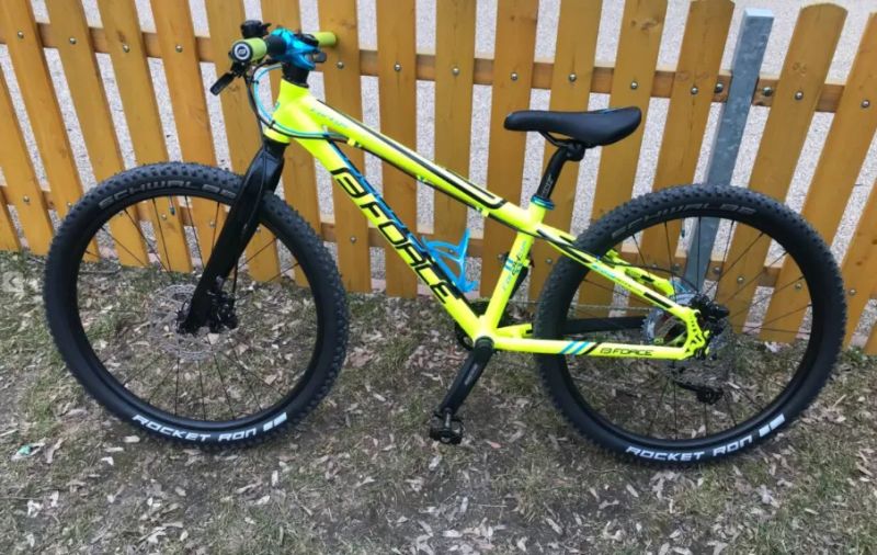 Force Forkys 24" (stavba, váha 9,7 kg)