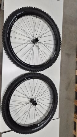 Zapletená kola DT Swiss H1900 Hybrid