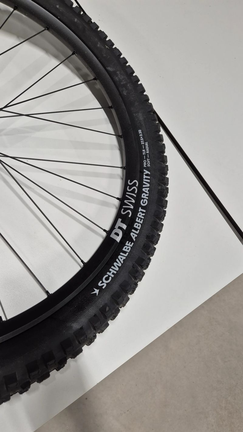 Zapletená kola DT Swiss H1900 Hybrid