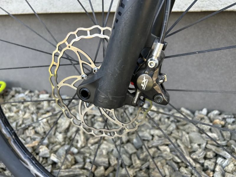 Závodní dětské karbonové kolo 