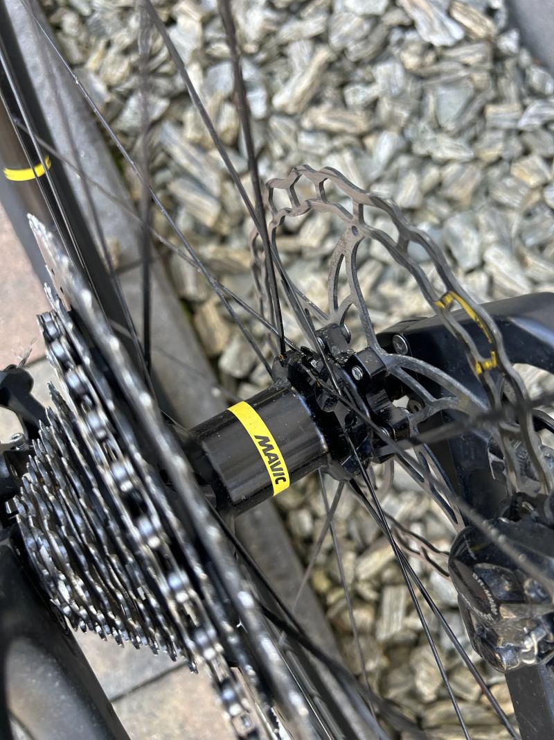 Závodní dětské karbonové kolo 