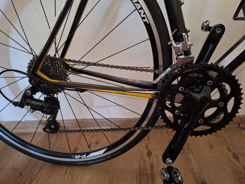 Karbonové silniční kolo 