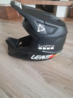 Integrální helma Leatt