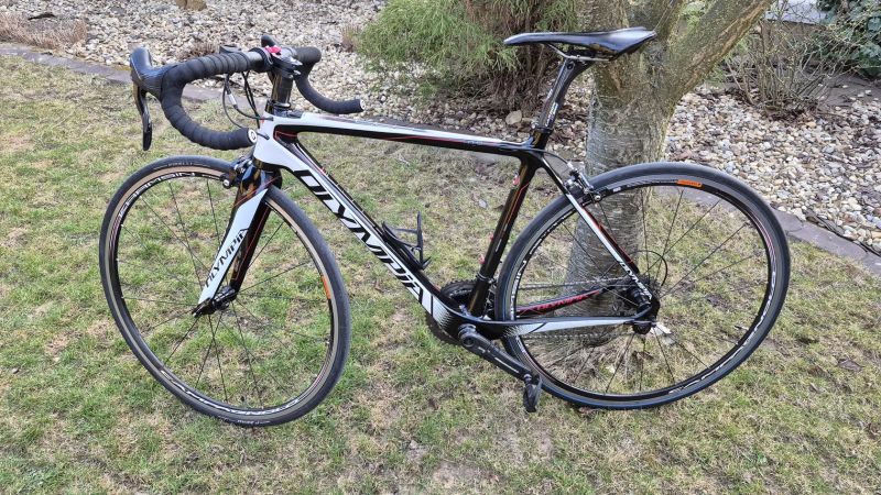 Olympia Ego RS (vel.S/M - na postavu 160-175cm), na karbonové sadě Campagnolo Record 11s