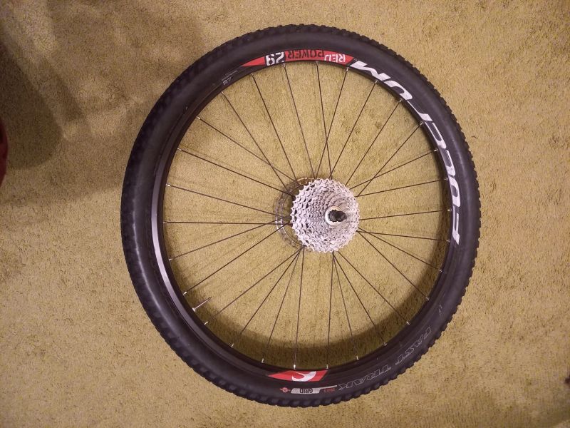 Zapletená kola Fulcrum a Mavic