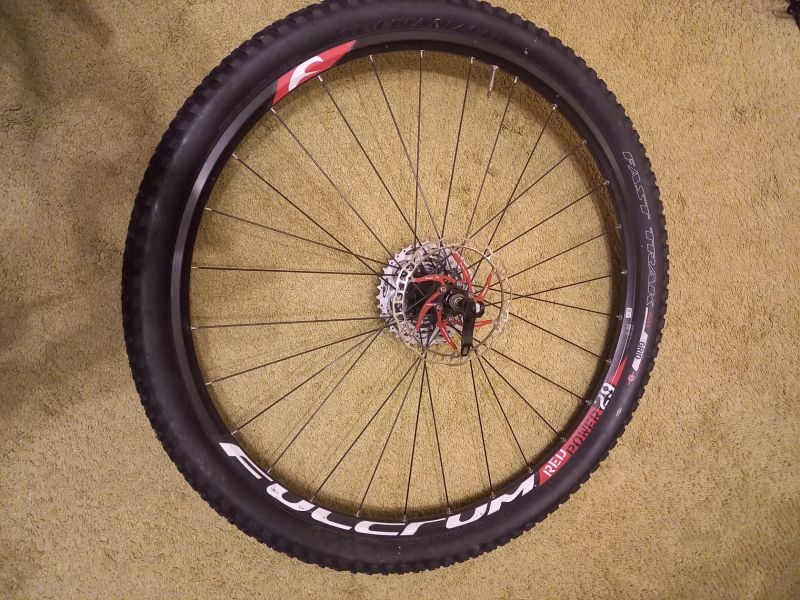 Zapletená kola Fulcrum a Mavic