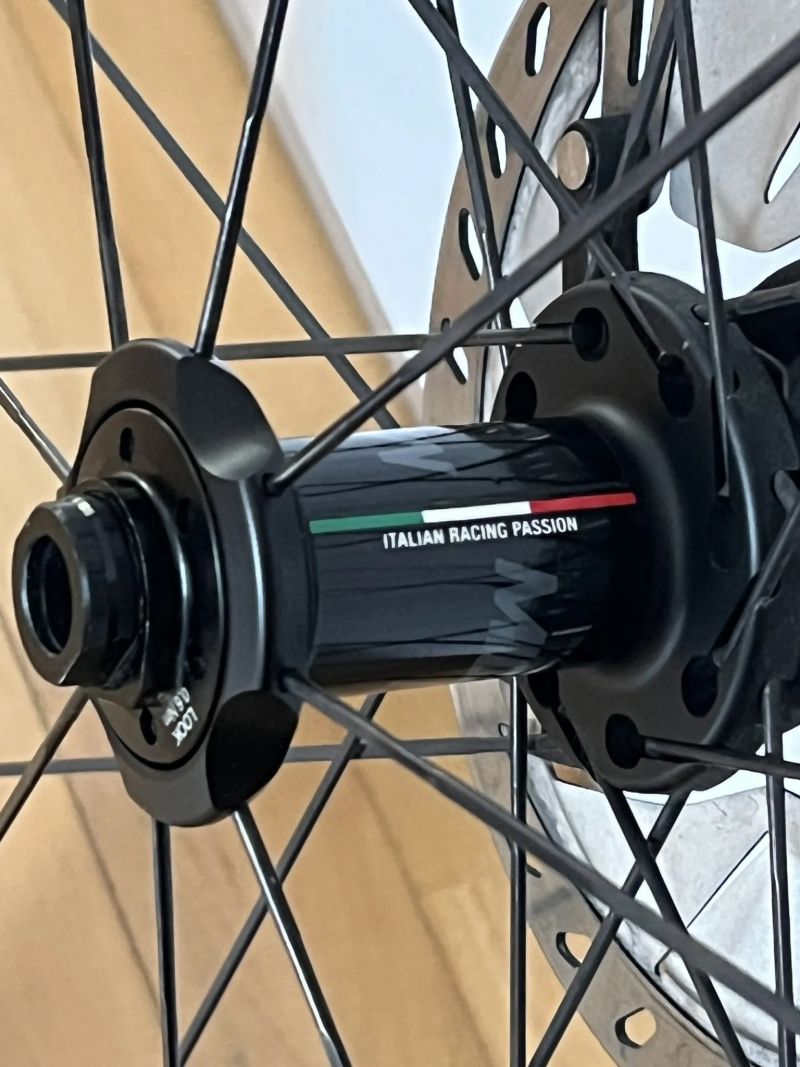 Microtech MR38 Disc Carbon