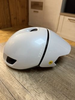 Silniční helma TREK BALLISTA 