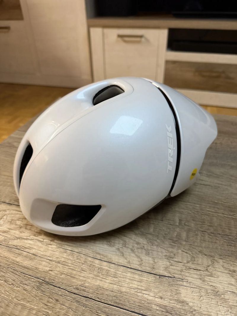 Silniční helma TREK BALLISTA 