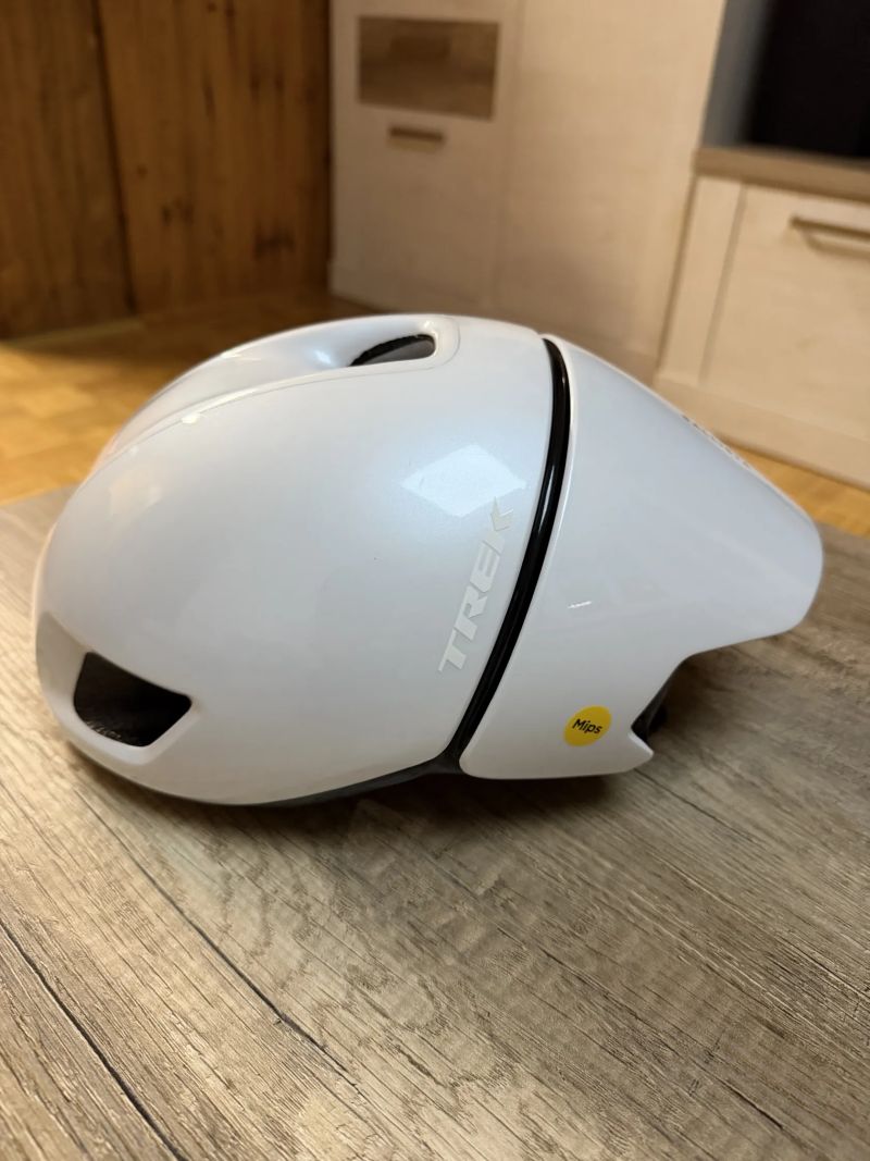 Silniční helma TREK BALLISTA 