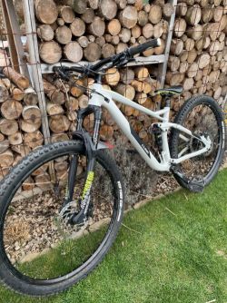 Prodám Cube Stereo 120