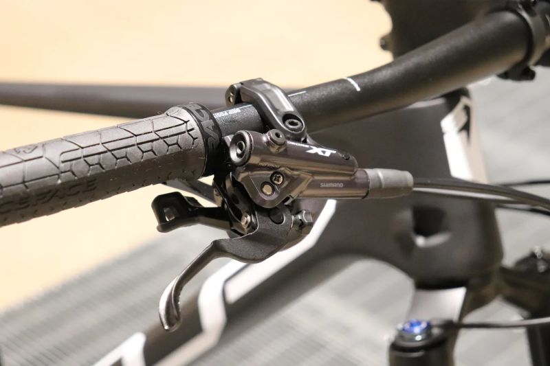 Superior XP CRB 19“ – Nové XC Carbon (10,4 kg)