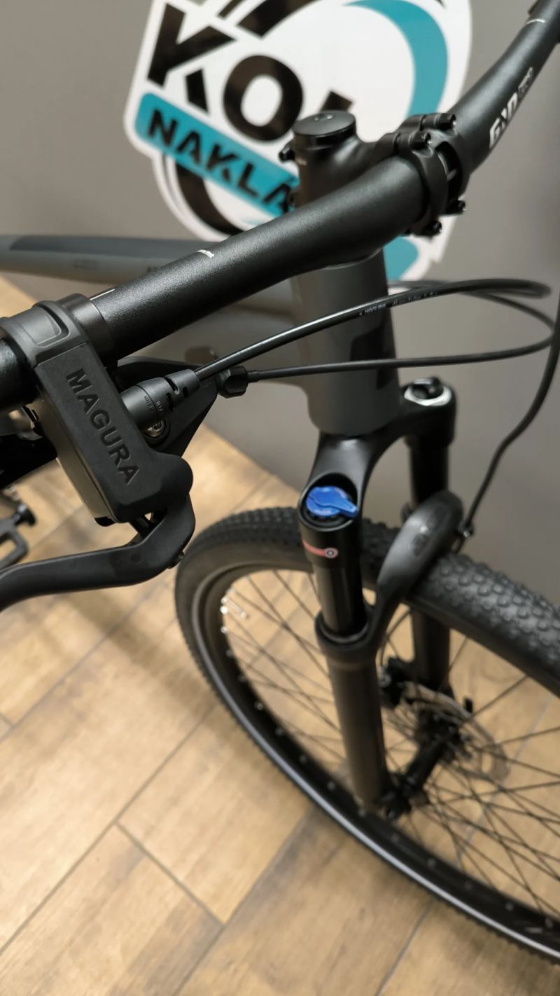 Cube Aim 27 1x11 šedá S 2026