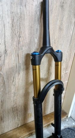 *Nová* Vidlice Fox Factory 36 Grip X 2025 150mm e-optimize