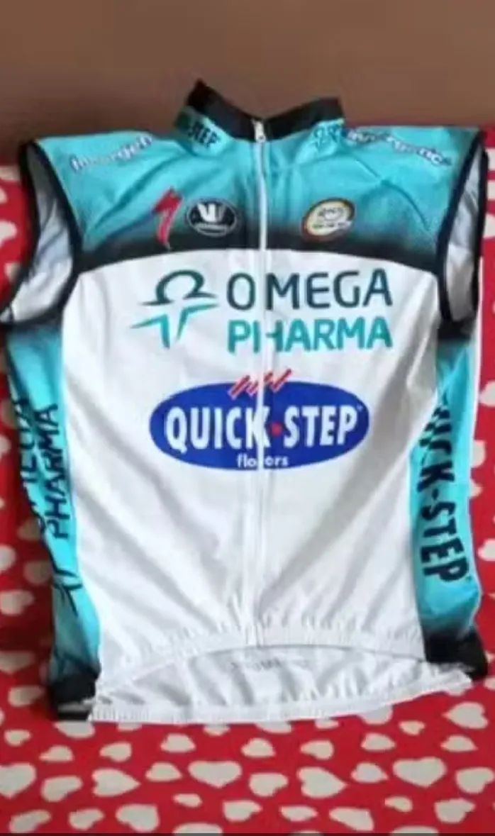 Dres Alpecin,vesta Quick Step