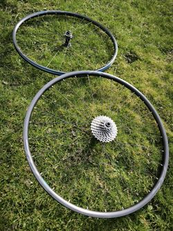 Silniční kola Shimano WH-RS171