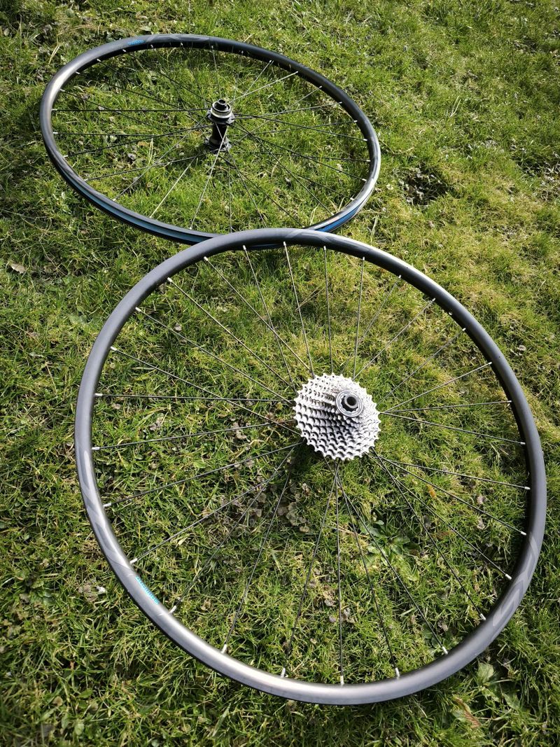 Silniční kola Shimano WH-RS171