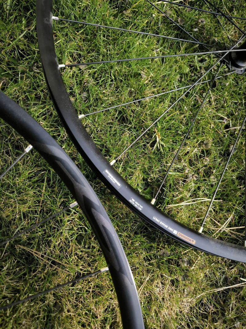 Silniční kola Shimano WH-RS171