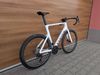Canyon AEROAD CF SLX Di2, watmetr, karbon ráfky, karbon dráty