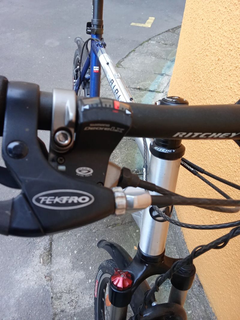 Author Airline na postavu nad 190 cm