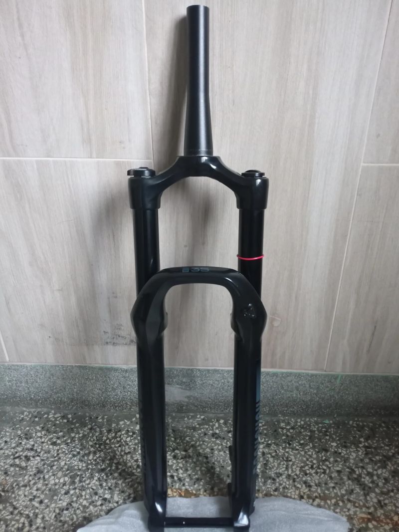 Dartmoor Hornet Rám+ vidlice Rock shox 35 