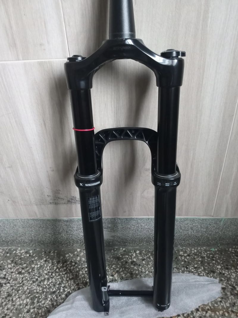 Dartmoor Hornet Rám+ vidlice Rock shox 35 