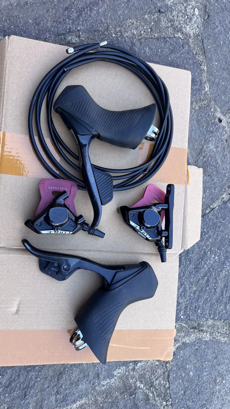 Sram FORCE AXS D2 brzdy