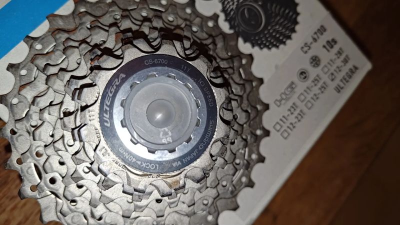 Shimano Ultegra 10 s - Kazeta 11-28 CS-6700 + Přehazovačka