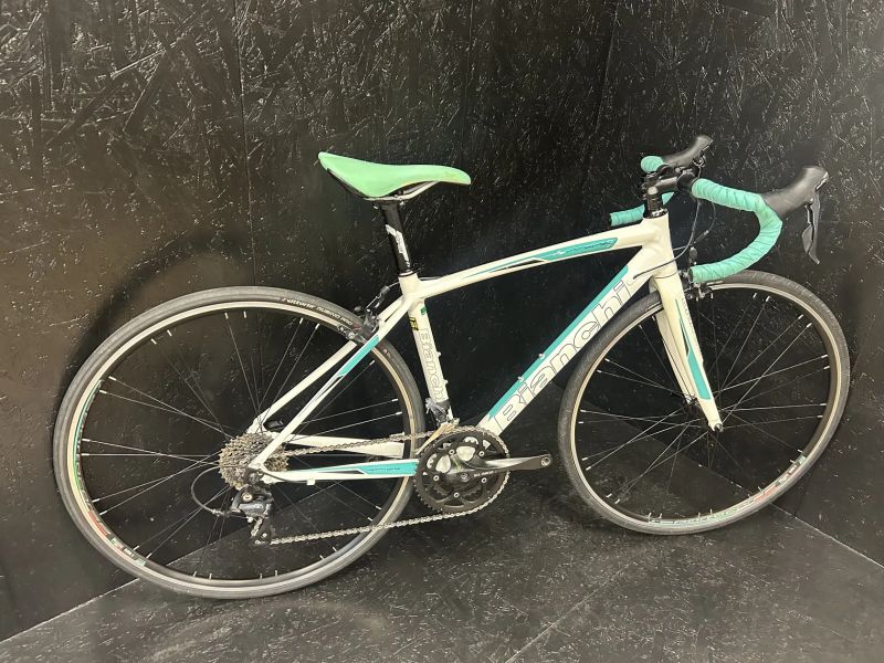 Bianchi - Sora 2x9 speed