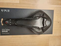  Fizik Arione R3 Carbon, 140mm, karbonové ližiny 