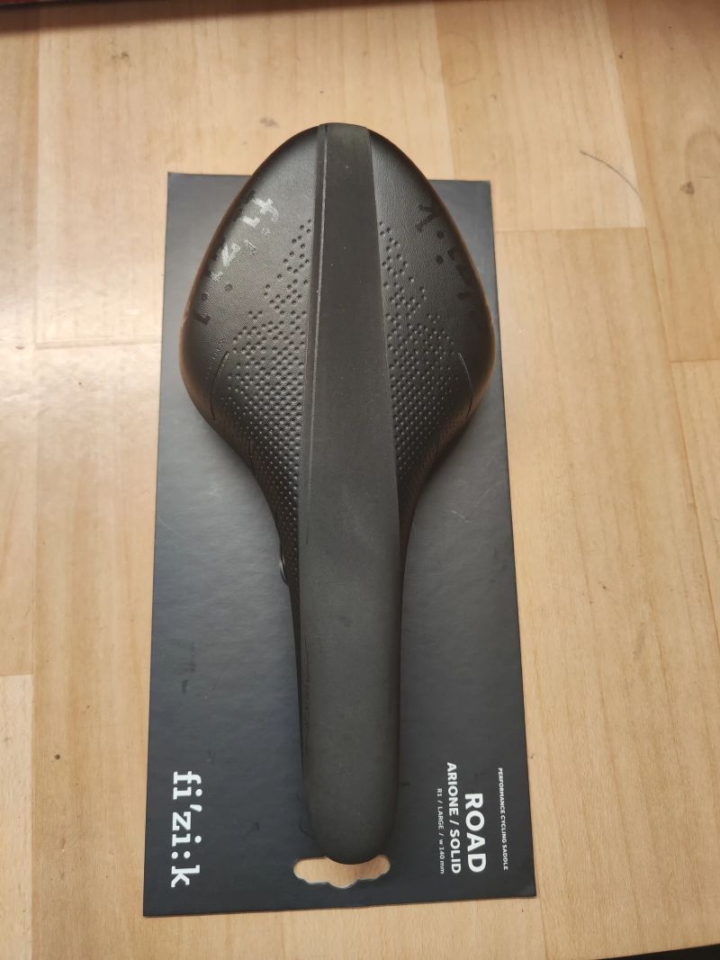  Fizik Arione R3 Carbon, 140mm, karbonové ližiny 