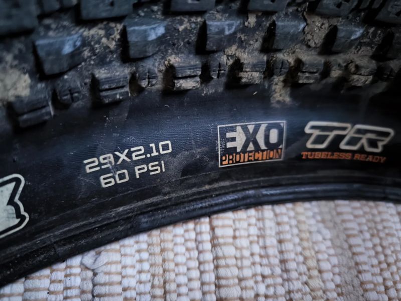 Maxxis Crosmark + Ikon