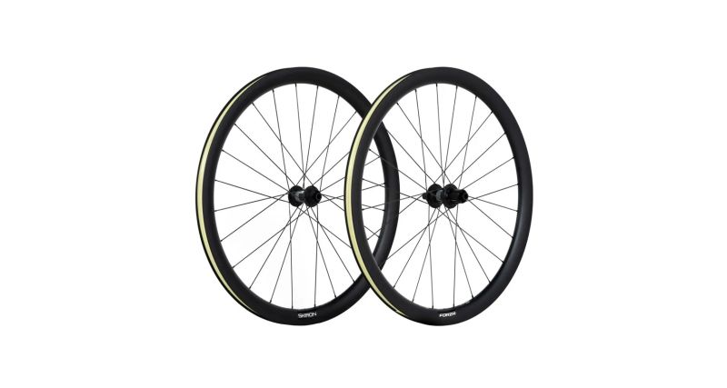 NOVÁ FORZA zapletená karbonová kola SKIRON CG40 23c DT370 CL XDR