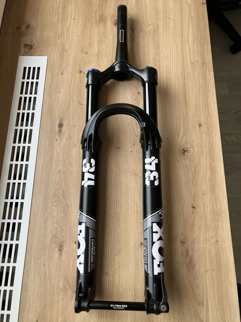 Vidlice FOX 34 Performance Elite Grip2 140mm 29" offset44mm osa15x110 