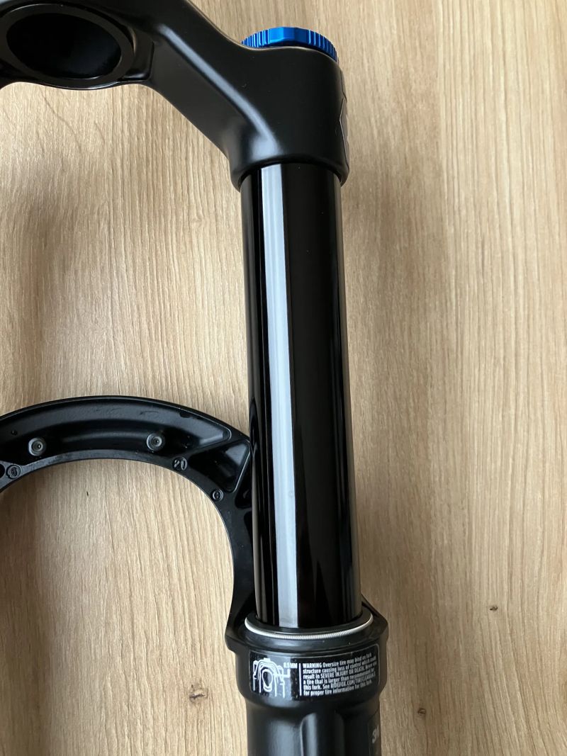 Vidlice FOX 34 Performance Elite Grip2 140mm 29" offset44mm osa15x110 