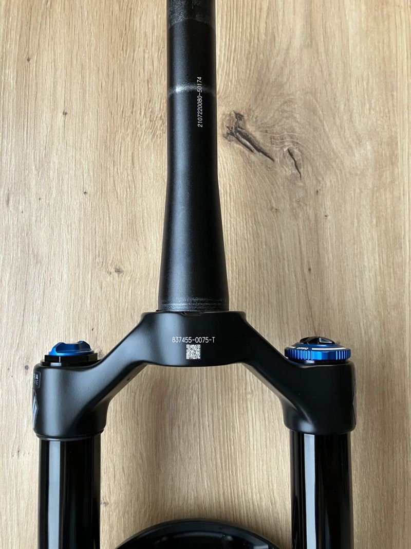 Vidlice FOX 34 Performance Elite Grip2 140mm 29" offset44mm osa15x110 