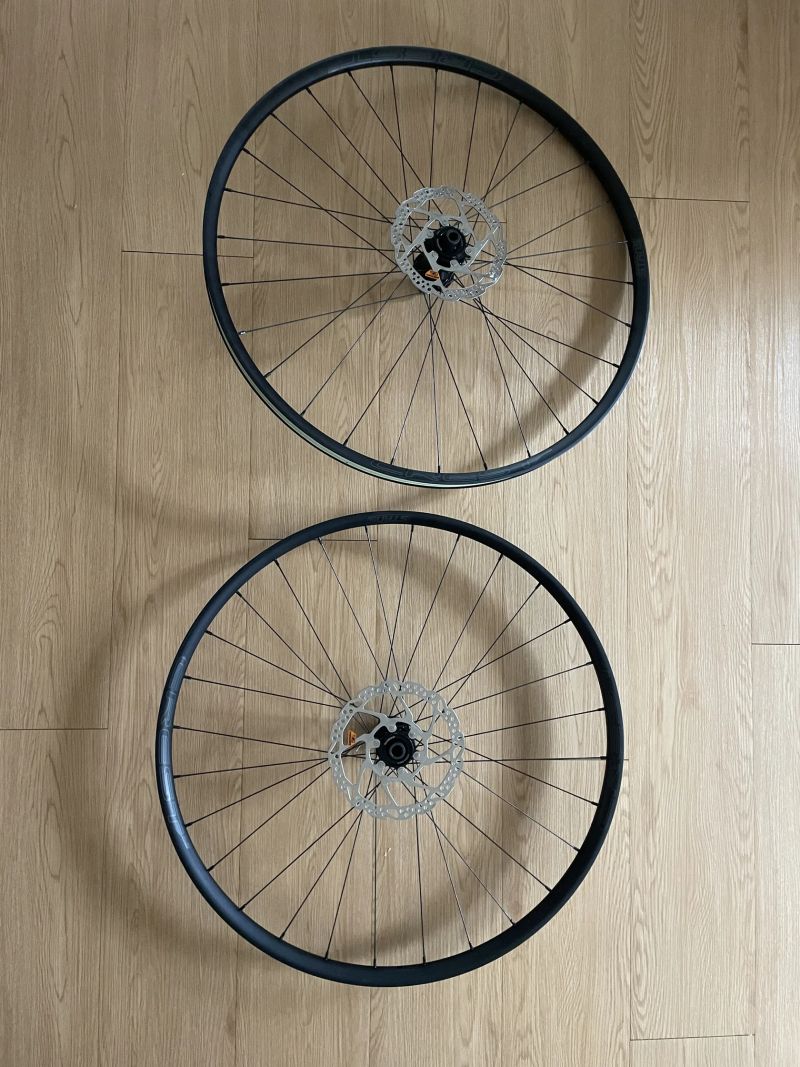 Stan’s NoTube Crest S2