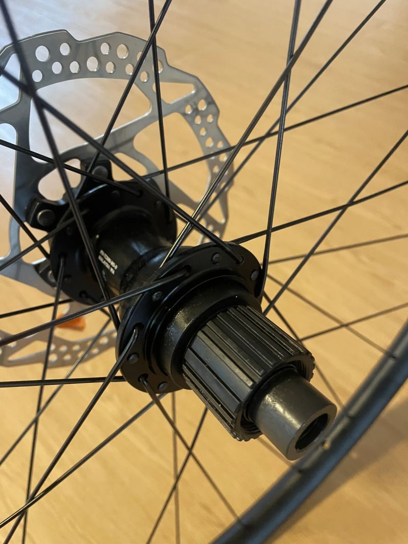 Stan’s NoTube Crest S2