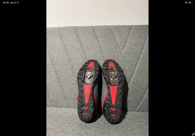 Tretry na kolo Shimano