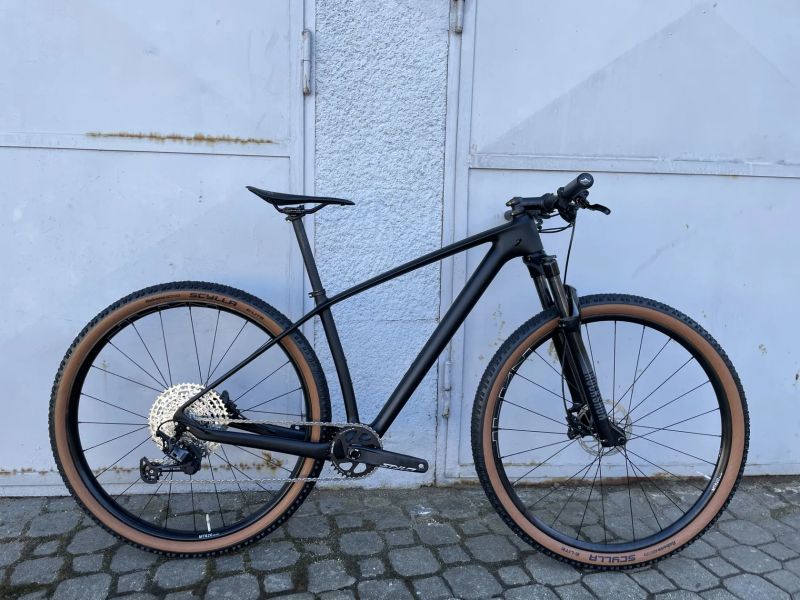 Horské kolo Carbon 29”