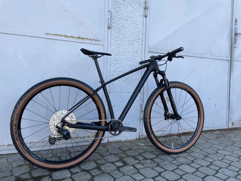 Horské kolo Carbon 29”