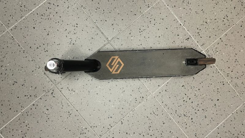 Freestyle koloběžka Striker – park, dobrý stav“