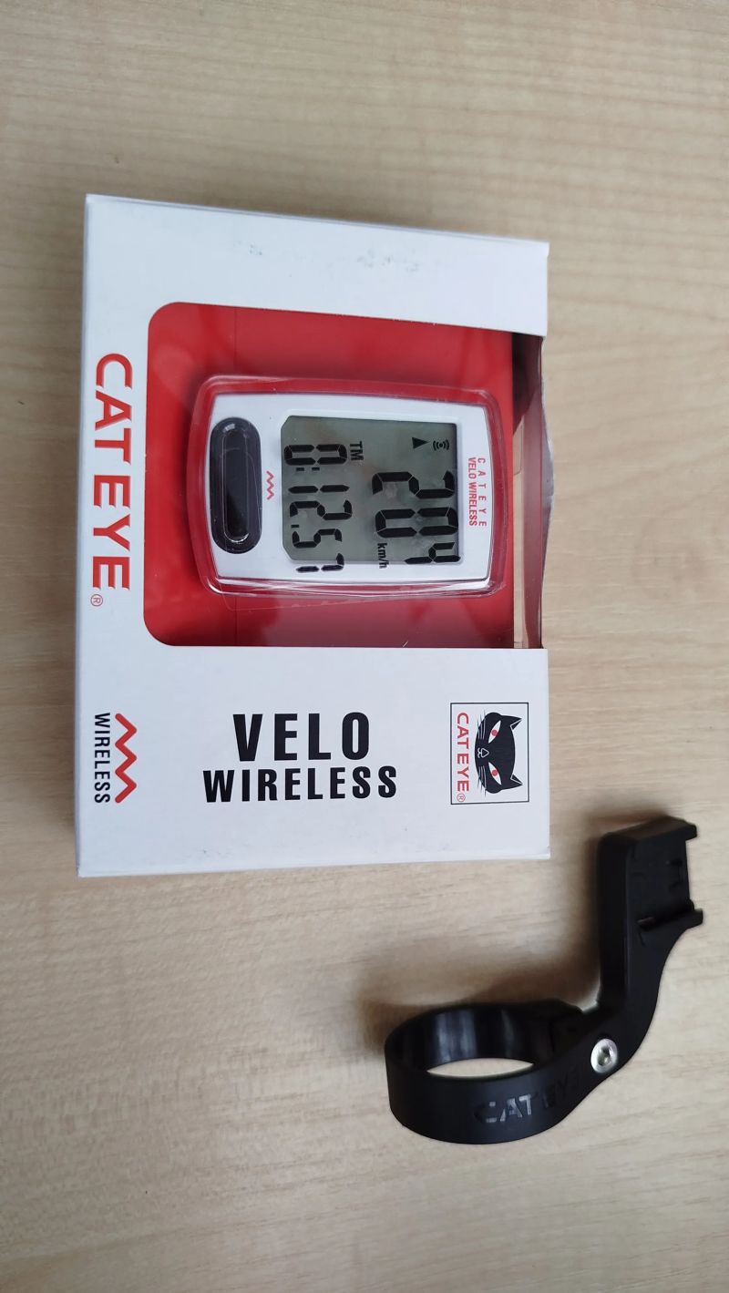 Computer Cateye Velo Wireless Vt230W + předsazený držák na řídítka