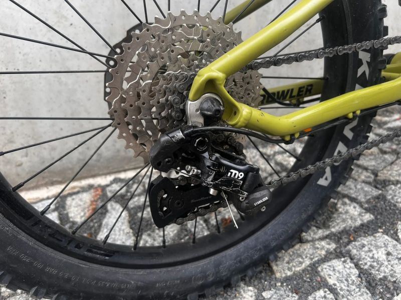 Rocky Mountain 20”