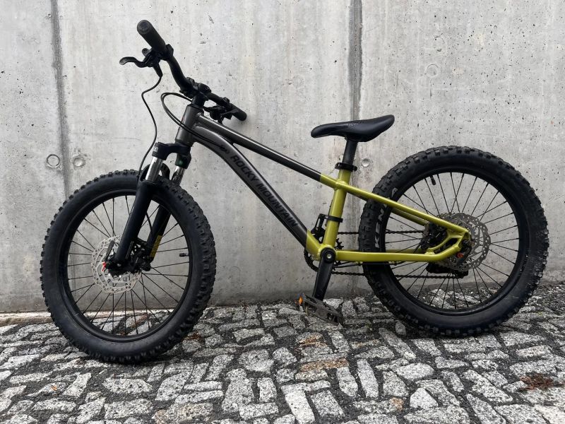 Rocky Mountain 20”