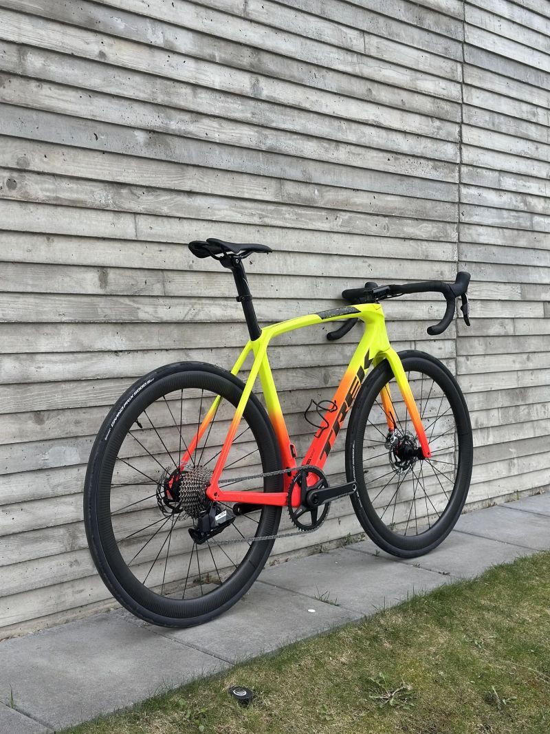 Trek Émonda SLR 9 (2024) | SRAM RED