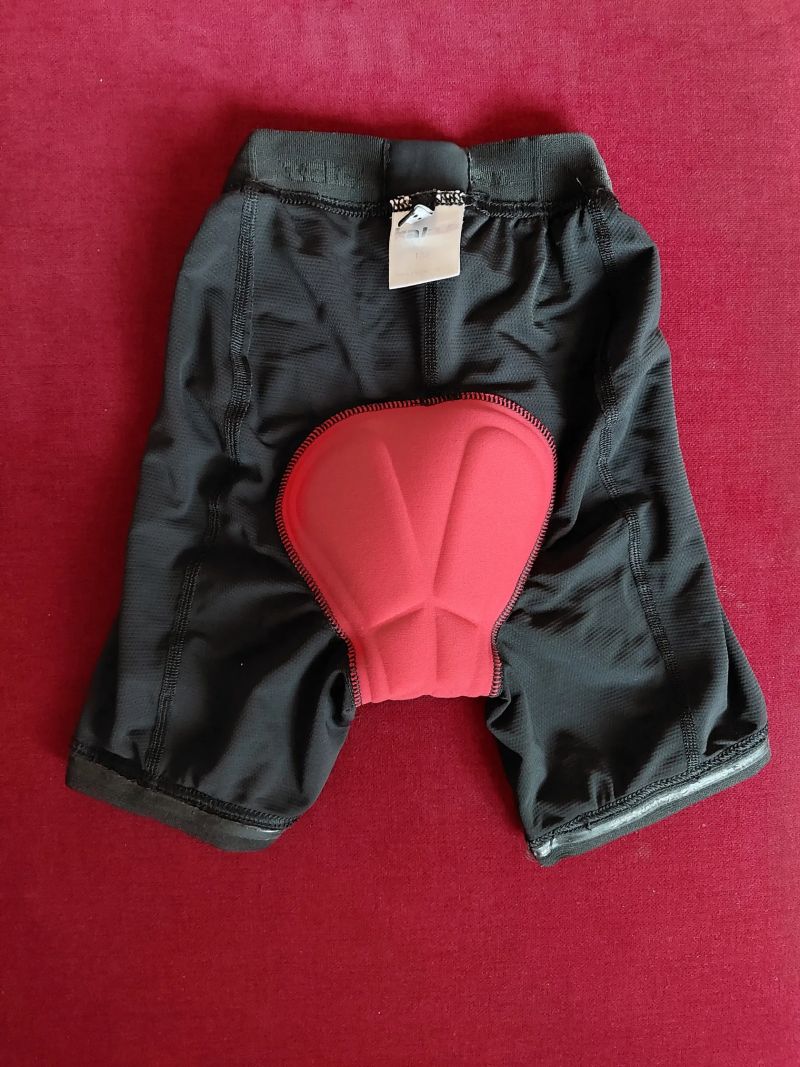 Vnitřní kraťasy Kalaš X3 - vel. 134 cm